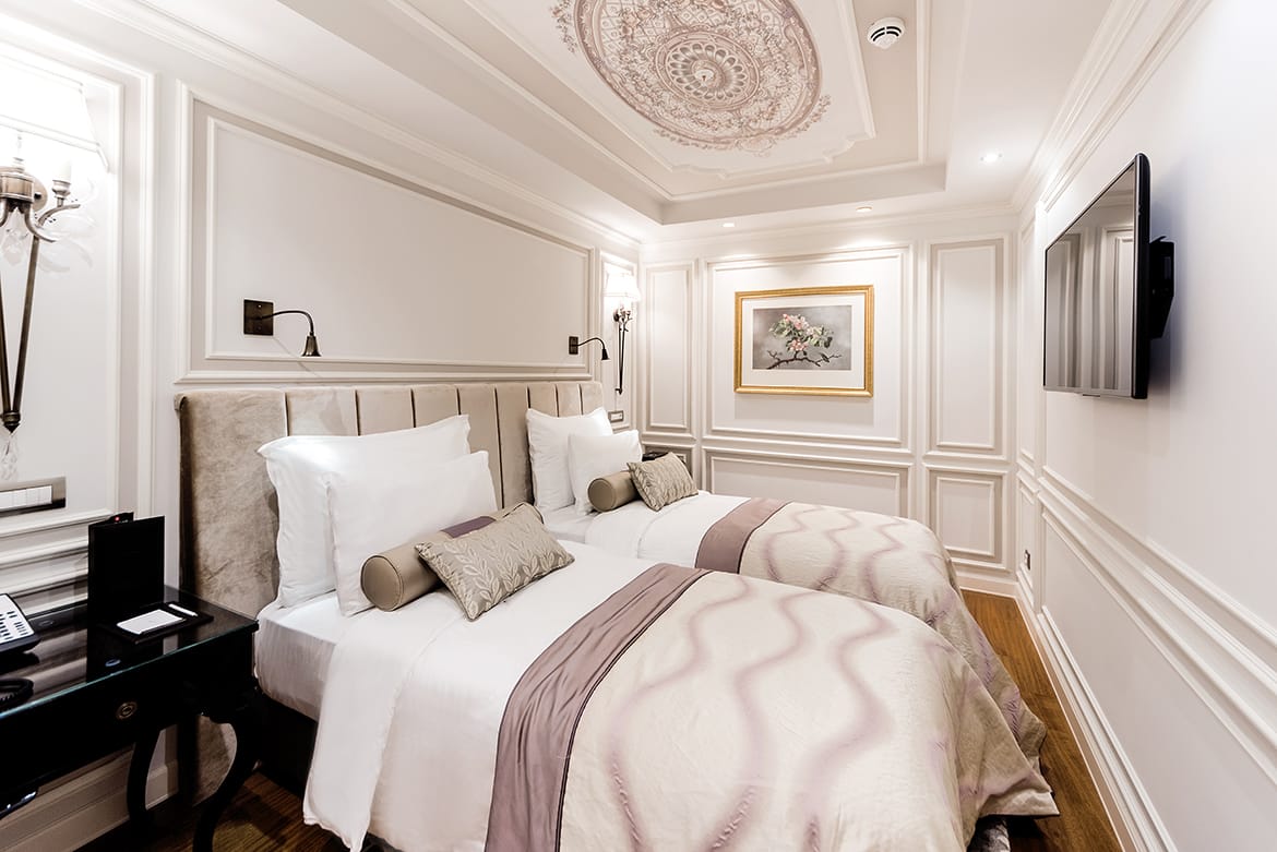 1619772008227-connectin-room3